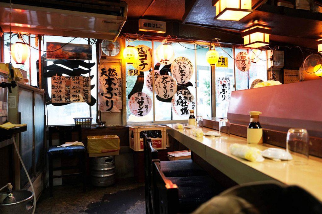 店内（丸八寿司 駅前店）