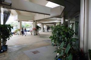 宮古空港エントランス付近